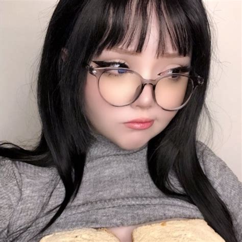 𝕲 𝖔 𝖙 𝖍 𝖎 𝖈 𝖈 (@ceoofgothicc) .